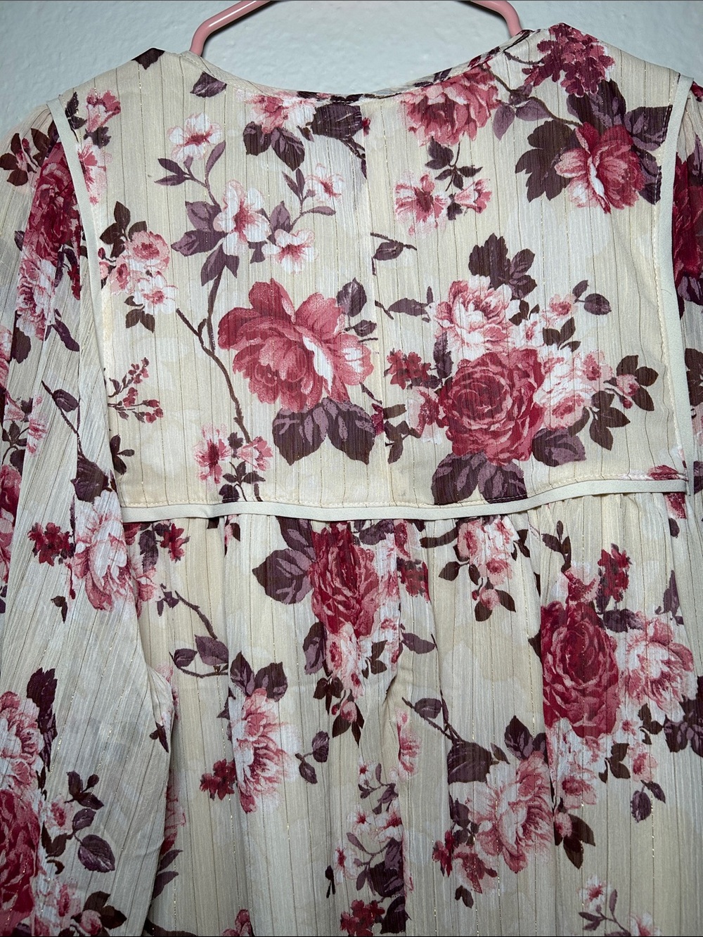 Mi ami for Francesca’s Cream Tunic with Rose & Berry Floral Print - Picture 8 of 8